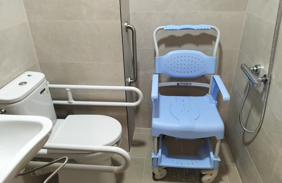 Cuarto de baño adaptado reforma completa